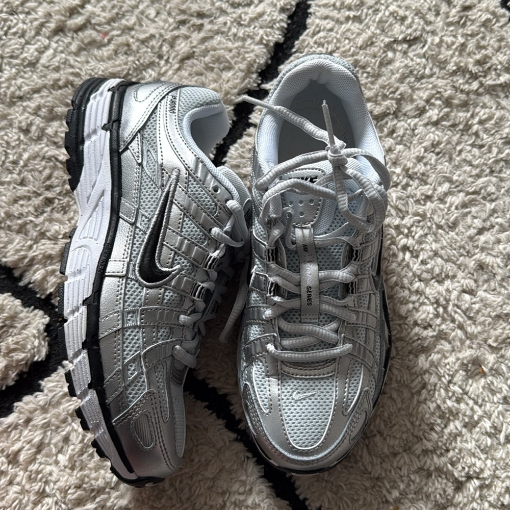 Nike Gray and Black Athletic Shoes